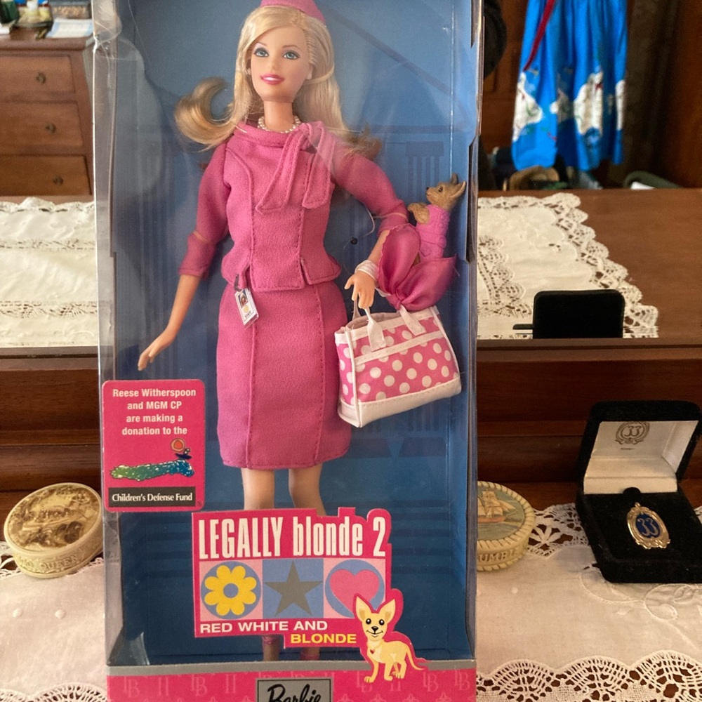 Barbie Doll- Elle in Legally Blond 2. In box never taken out